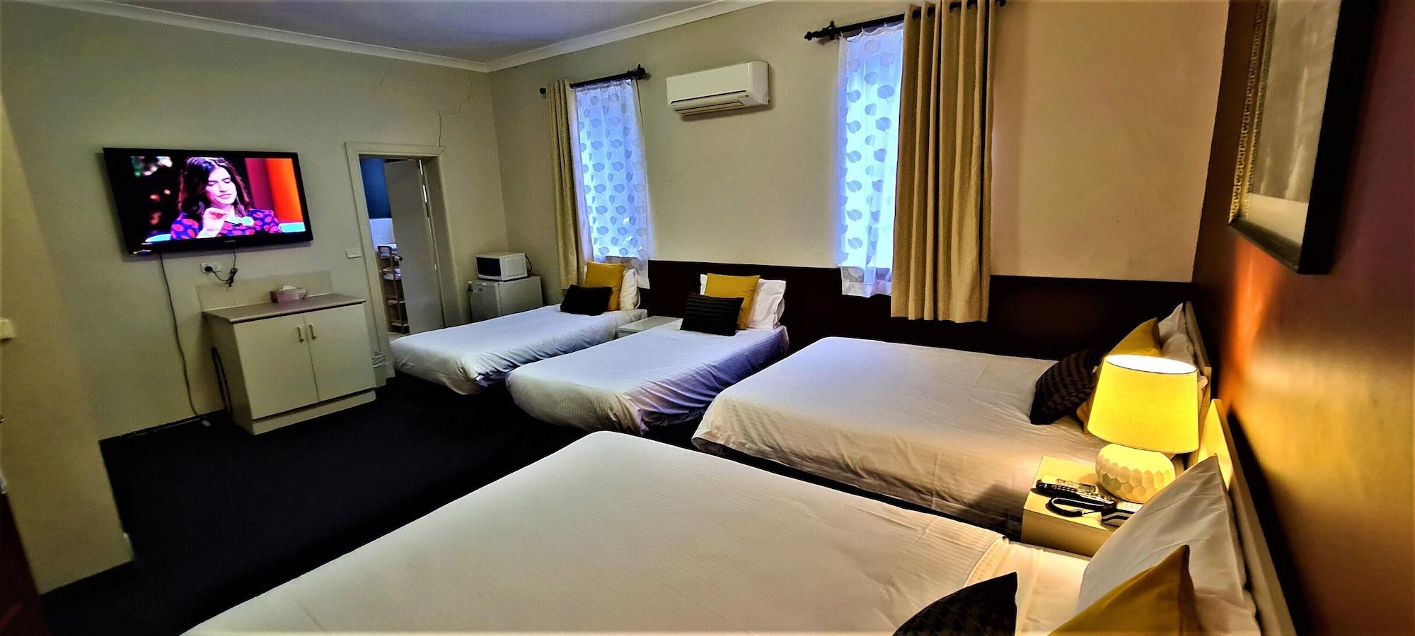 Brunswick Tower Hotel Мелбърн Екстериор снимка