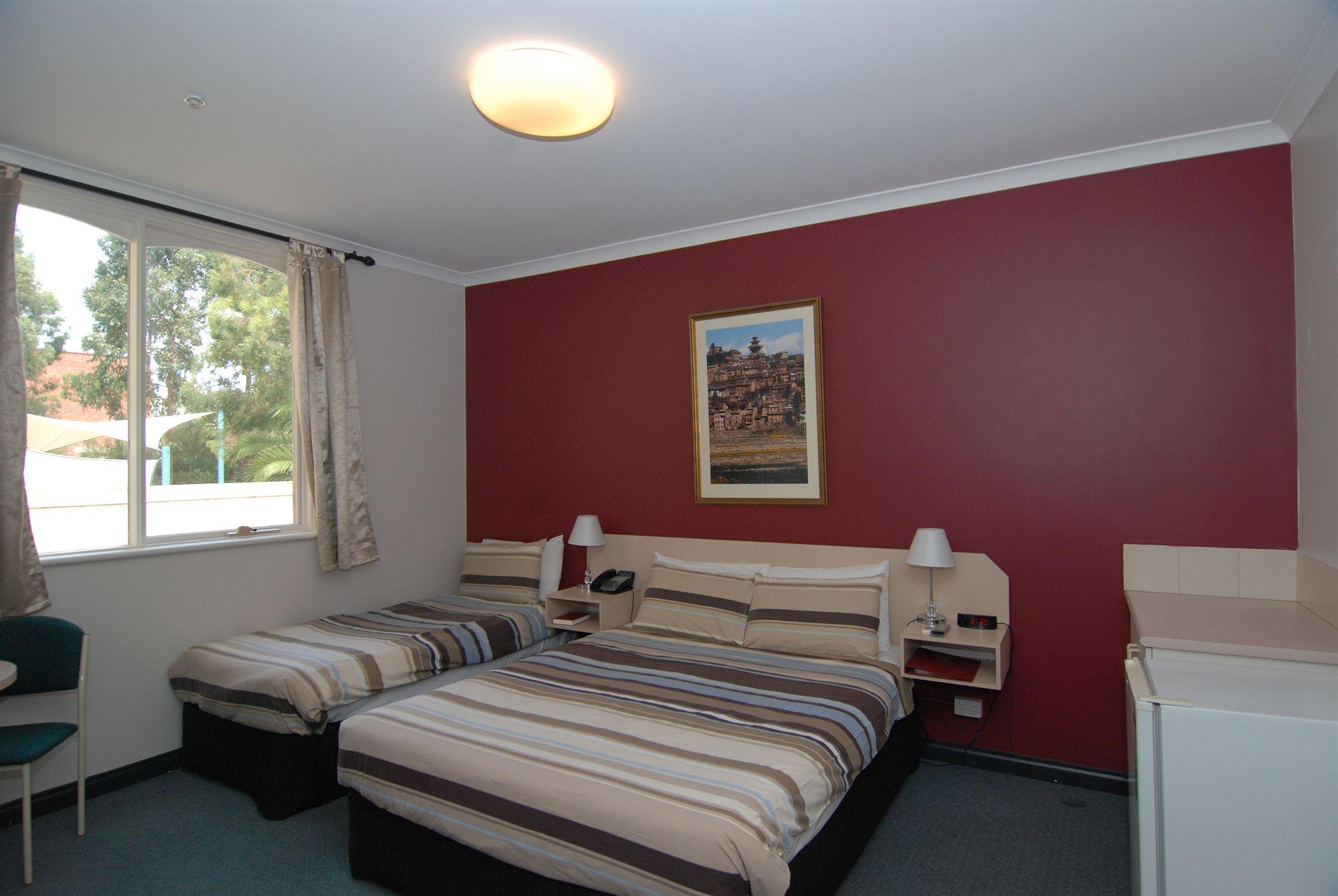 Brunswick Tower Hotel Мелбърн Екстериор снимка
