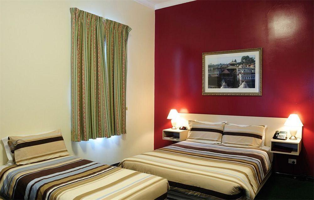 Brunswick Tower Hotel Мелбърн Екстериор снимка