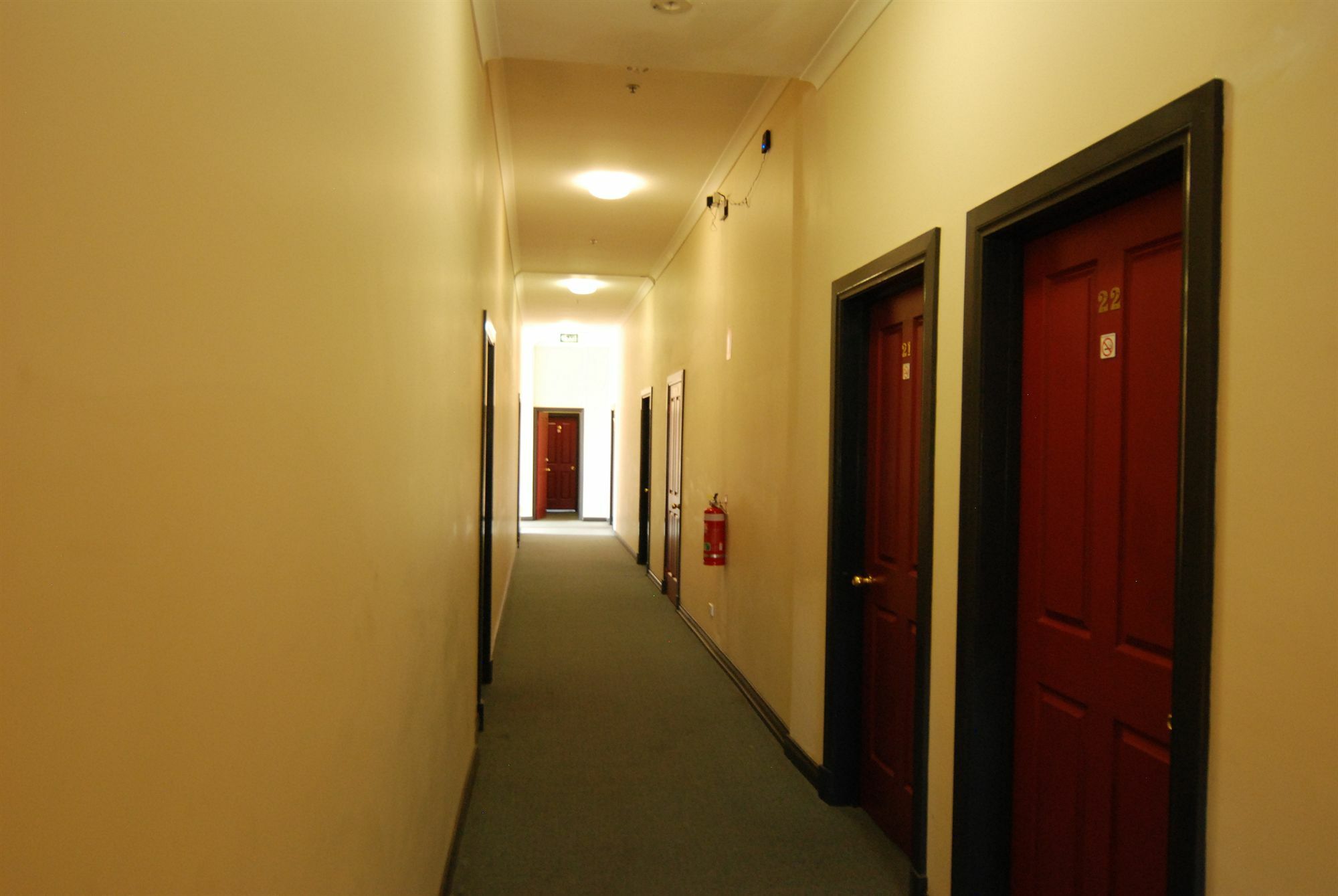 Brunswick Tower Hotel Мелбърн Екстериор снимка